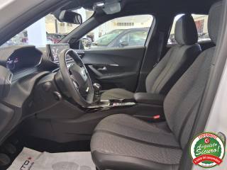 PEUGEOT 2008 usata, con Vetri oscurati