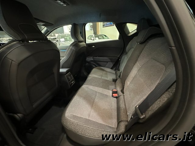 RENAULT Captur usata, con USB