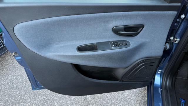 LANCIA Ypsilon usata, con Touch screen