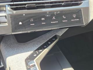 PEUGEOT 3008 usata, con Park Distance Control