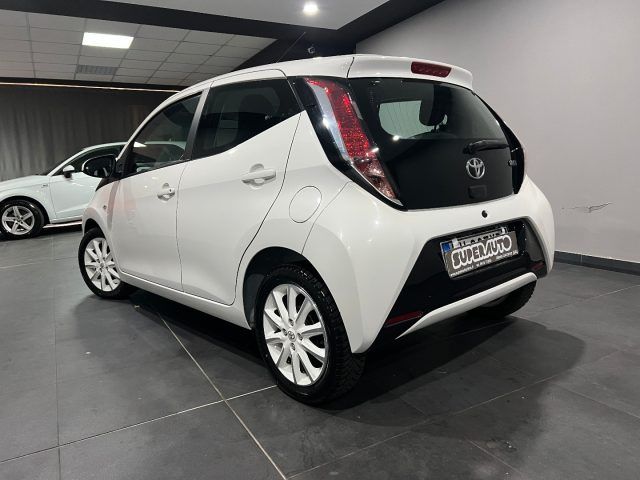 TOYOTA Aygo usata, con Alzacristalli elettrici