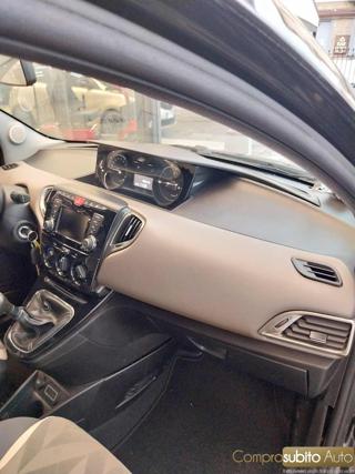 LANCIA Ypsilon usata, con Controllo trazione