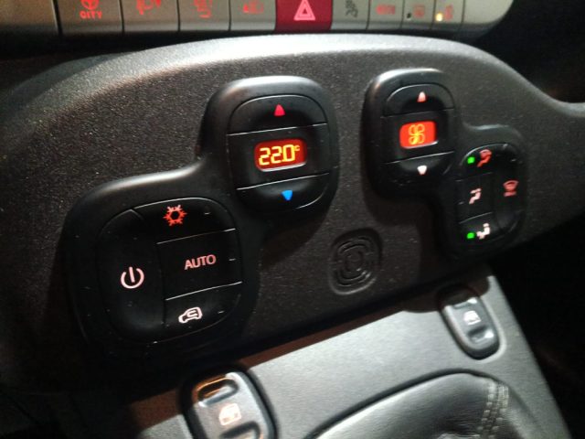 FIAT Panda Cross usata, con Controllo automatico clima