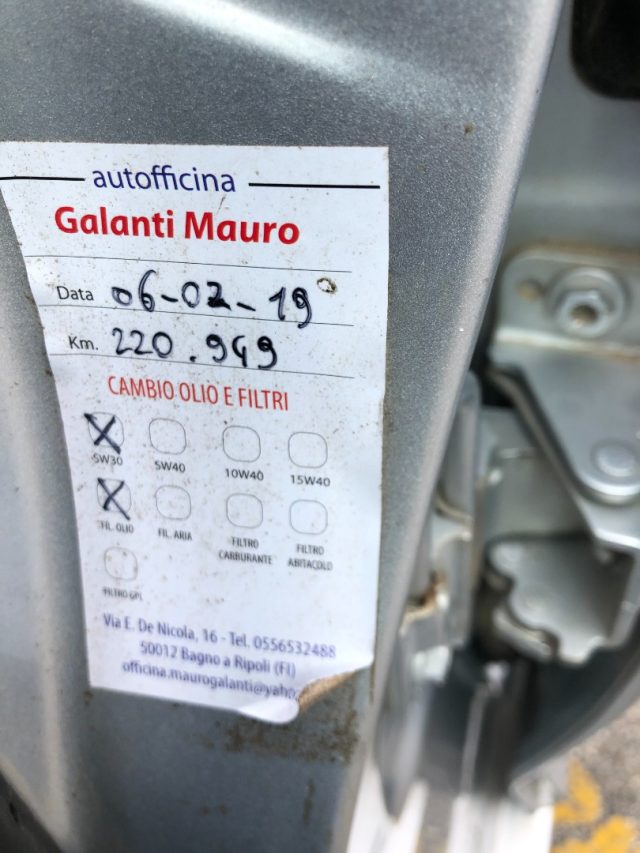 VOLKSWAGEN Touran usata 19