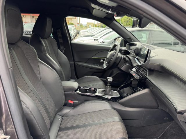 PEUGEOT 2008 usata, con Chiusura centralizzata