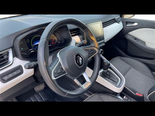 RENAULT Clio usata, con Alzacristalli elettrici