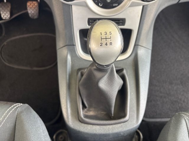 FORD Fiesta usata, con Lettore CD