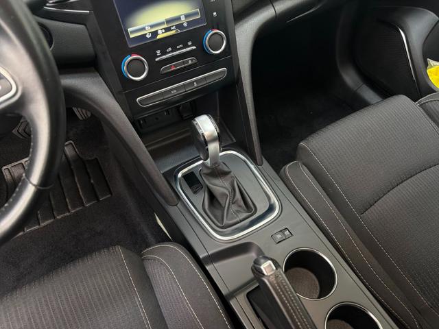RENAULT Megane usata, con Controllo automatico clima