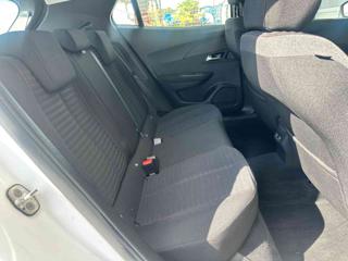 PEUGEOT 2008 usata, con Controllo automatico clima