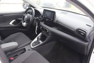 TOYOTA Yaris usata, con Cruise Control