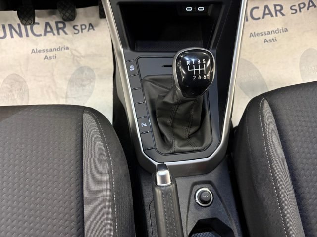 VOLKSWAGEN Taigo usata, con Luci diurne LED