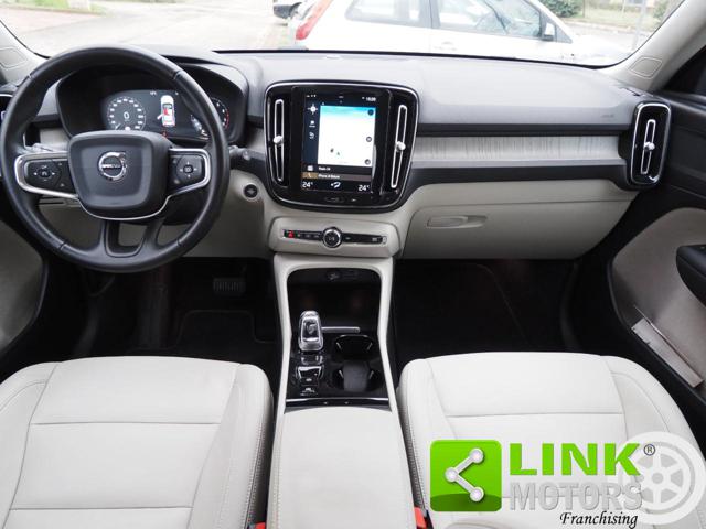 VOLVO XC40 usata, con Specchietti laterali elettrici