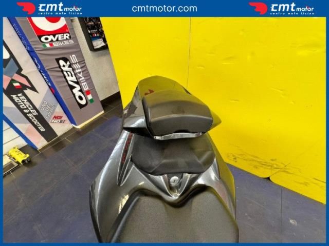 YAMAHA YZF R1 usata 6
