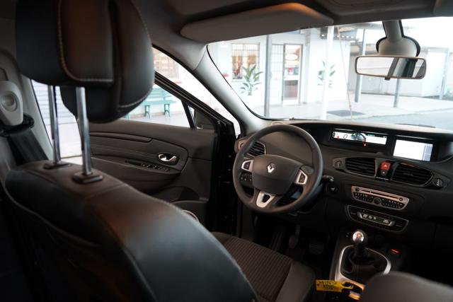 RENAULT Scenic usata 24