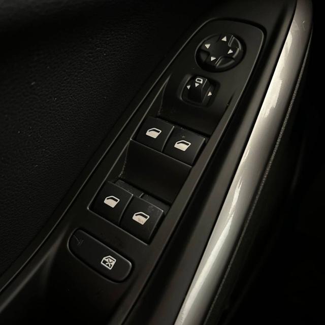 OPEL Grandland usata, con Fari LED
