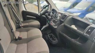 PEUGEOT Boxer usata, con Autoradio
