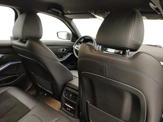 BMW 320 usata, con Touch screen
