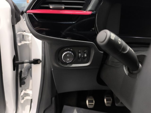 OPEL Corsa usata, con Cruise Control