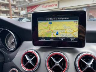 MERCEDES-BENZ GLA 200 usata, con Airbag testa