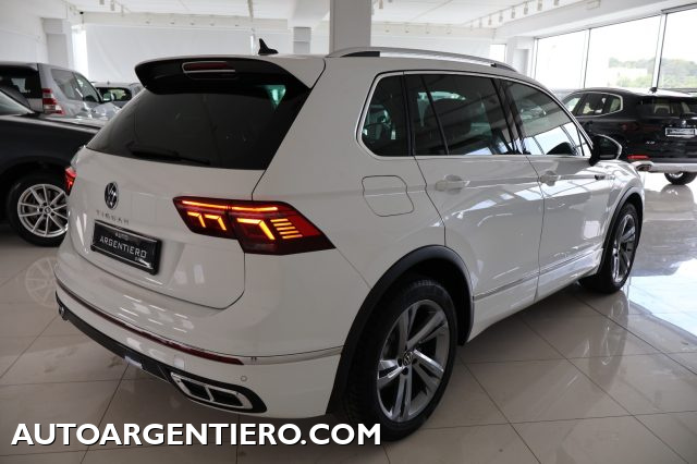 VOLKSWAGEN Tiguan usata, con Sensore di luce