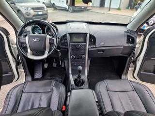 MAHINDRA XUV500 usata, con Park Distance Control