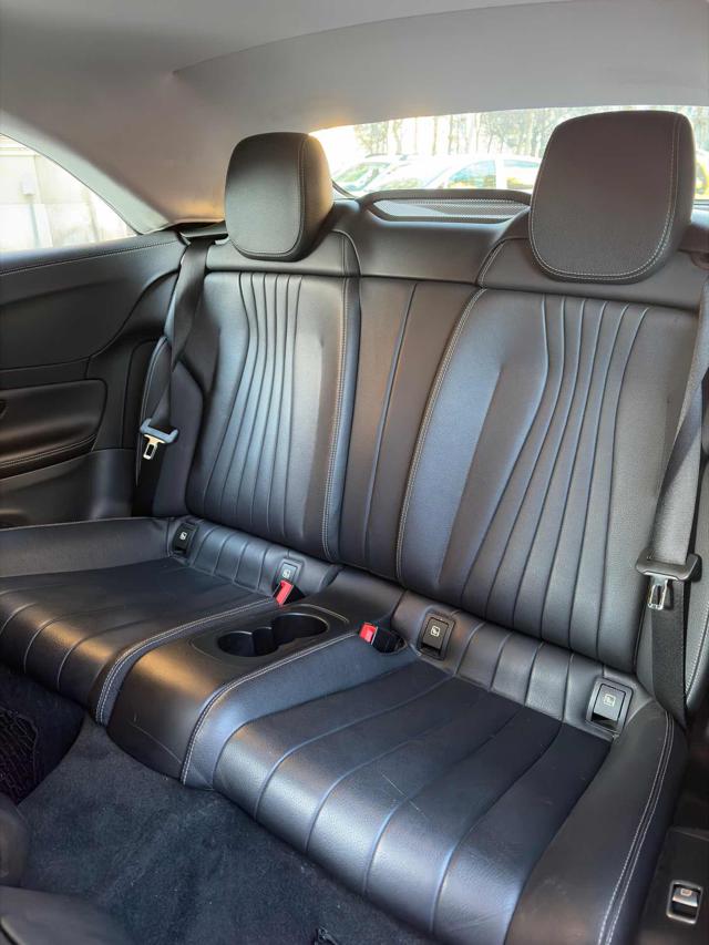 MERCEDES-BENZ E 220 usata, con Climatizzatore