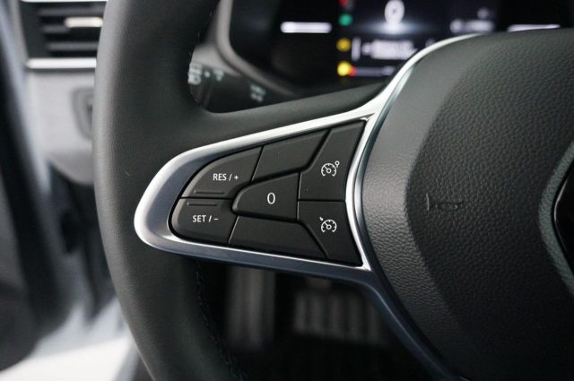 RENAULT Clio usata, con Volante multifunzione