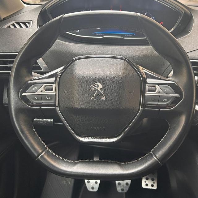 PEUGEOT 3008 usata, con Autoradio