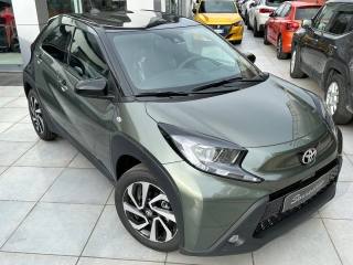 TOYOTA Aygo X usata, con Autoradio