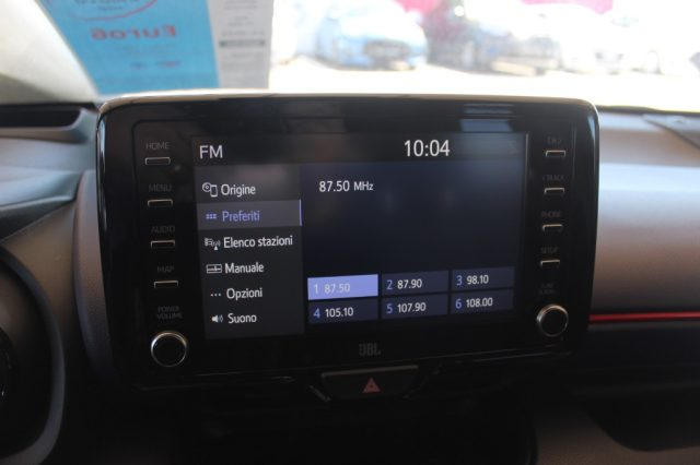 TOYOTA Yaris usata, con Bluetooth