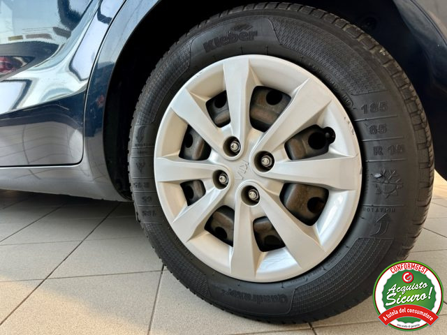 KIA Rio usata, con Alzacristalli elettrici