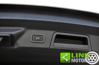 LAND ROVER Range Rover Velar usata, con Controllo trazione