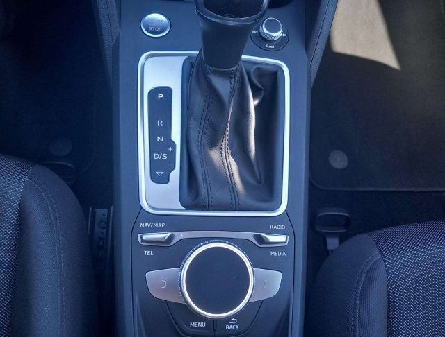 AUDI Q2 usata, con Park Distance Control