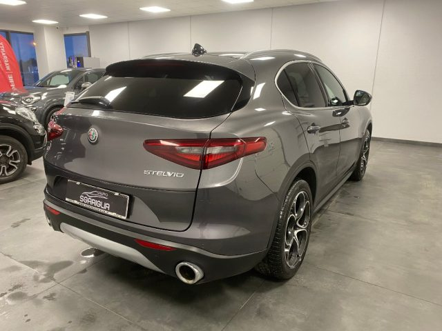 ALFA ROMEO Stelvio usata, con Bluetooth