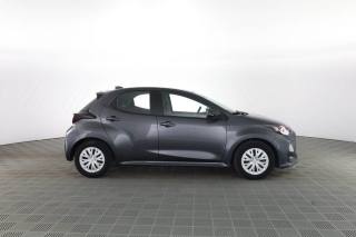 TOYOTA Yaris usata 2