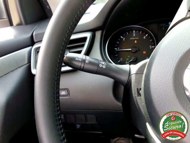 NISSAN Qashqai usata, con Controllo elettronico della corsia