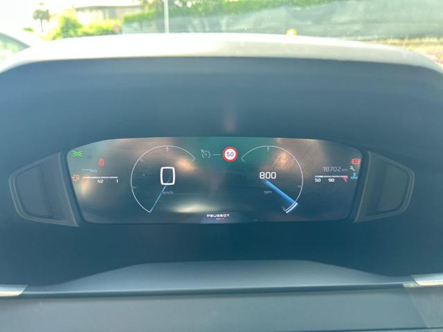 PEUGEOT 2008 usata, con Vetri oscurati