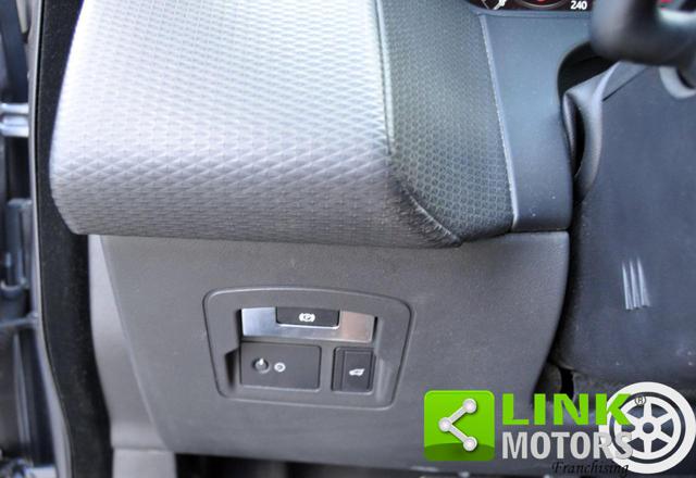 LAND ROVER Range Rover Velar usata, con Regolazione elettrica sedili