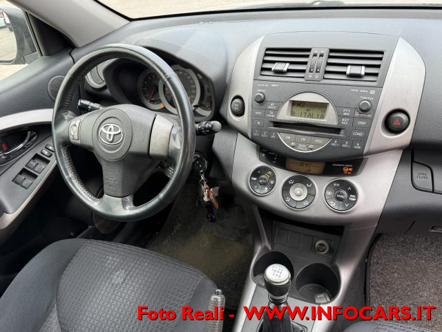 TOYOTA RAV 4 usata, con Chiusura centralizzata