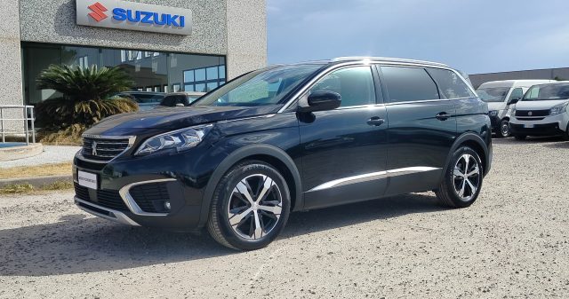 PEUGEOT 5008 usata, con Climatizzatore