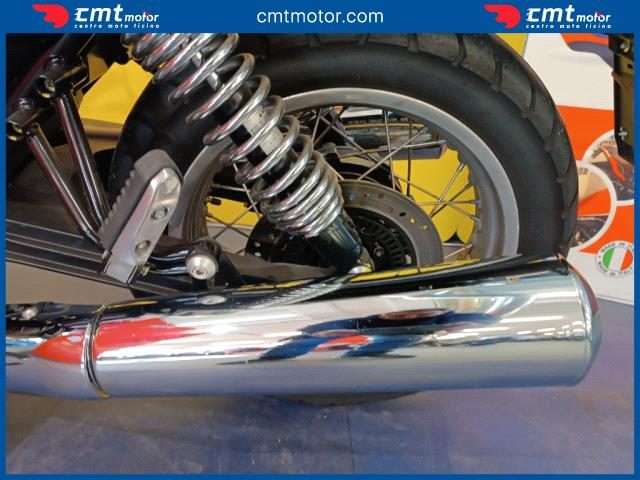 MOTO GUZZI V7 usata 12