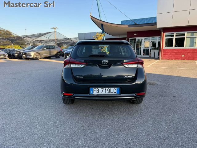 TOYOTA Auris usata, con Alzacristalli elettrici