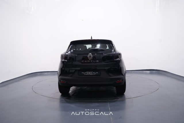 RENAULT Captur usata, con Volante in pelle