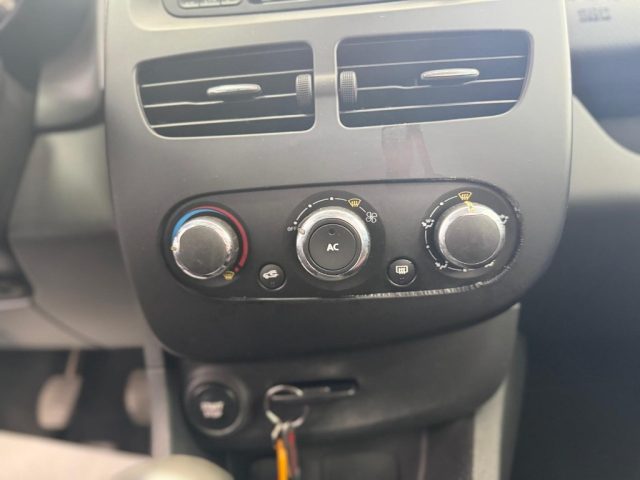 RENAULT Clio usata 18