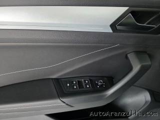 VOLKSWAGEN T-Roc usata, con Vivavoce