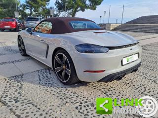 PORSCHE 718 Spyder usata, con Fari Xenon