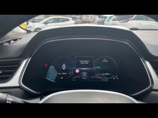 RENAULT Captur usata, con Controllo automatico clima