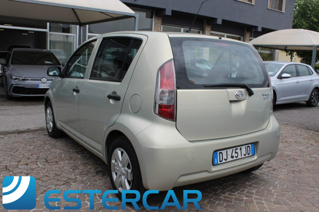 DAIHATSU Sirion usata, con Servosterzo