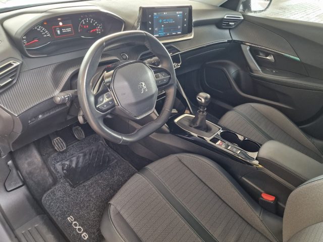PEUGEOT 2008 usata, con Controllo automatico clima