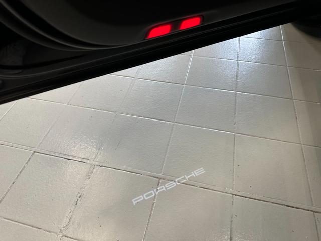 PORSCHE Macan usata, con Controllo automatico clima